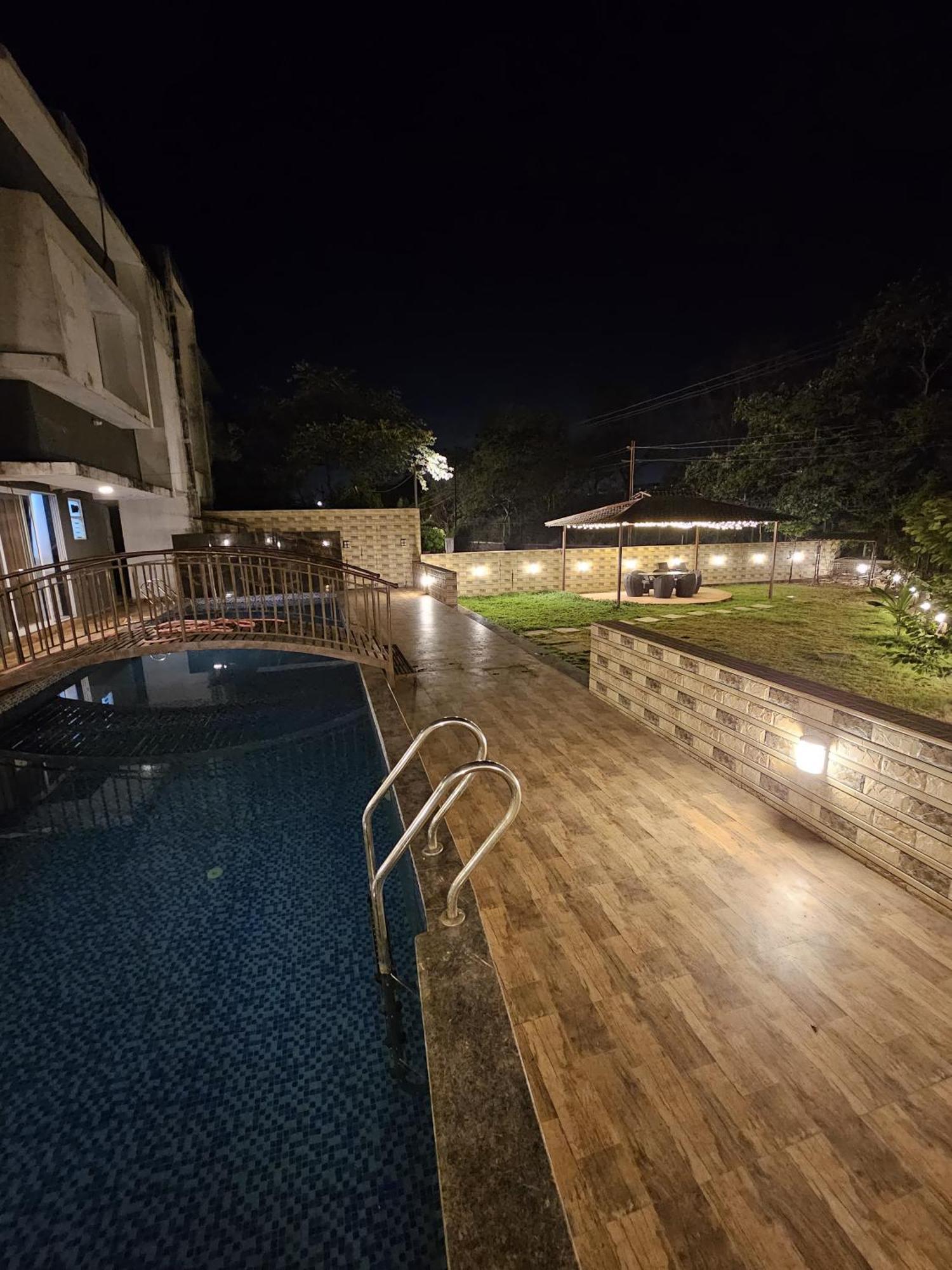 Casa Lola Villa Lonavala Exterior photo