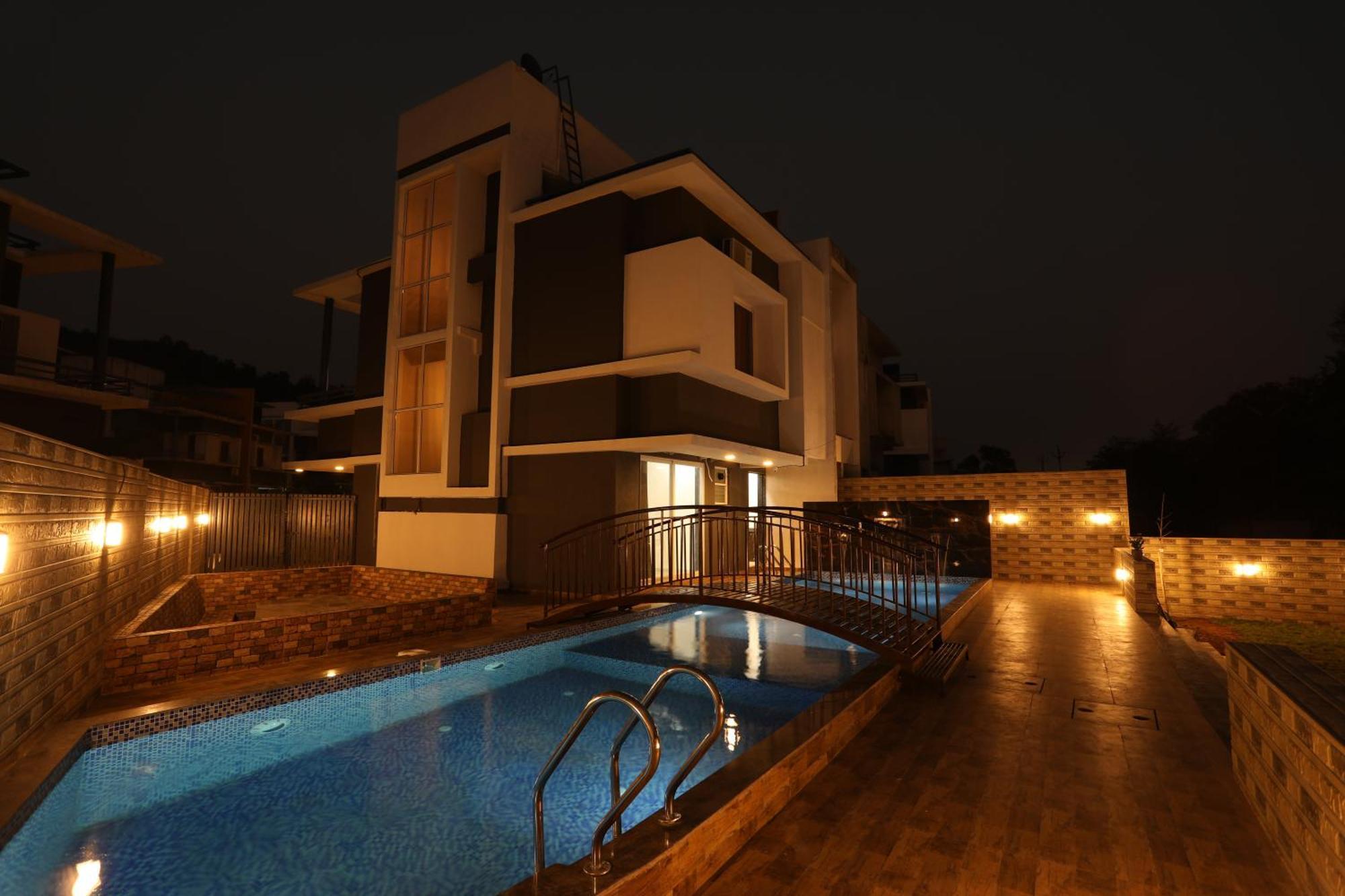 Casa Lola Villa Lonavala Exterior photo